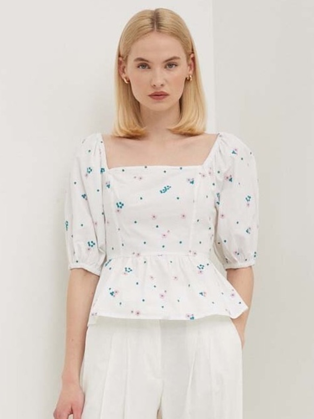 Barbour White Square-Neck Peplum Blouse with Embroidered Floral Print